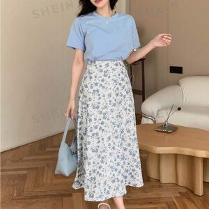Women Two-Piece Set, Short Sleeve T-Shirt And Floral Printed Skirt